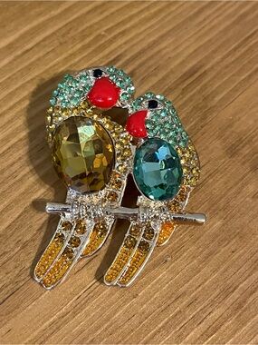 Vintage style jelly belly love bird brooch yellow green black rhinestones 2”